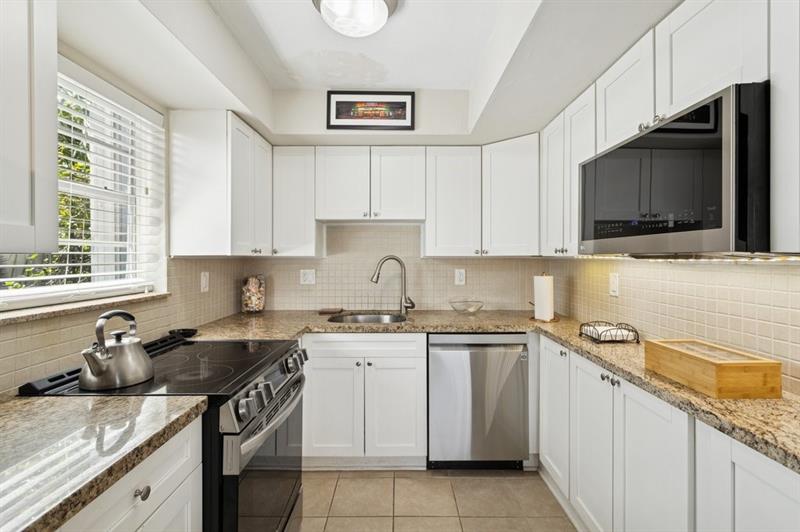 Image 9 of 27 For 5901 2nd Ter