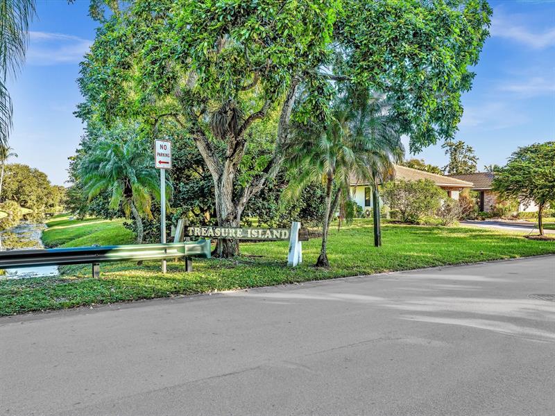 Image 12 of 92 For 1342 100th Dr