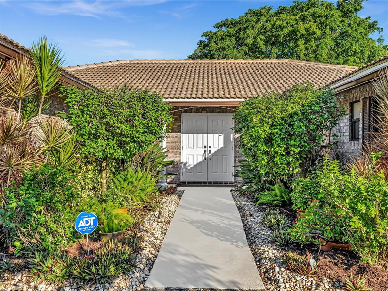 Image 14 of 92 For 1342 100th Dr