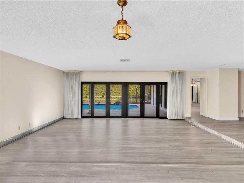 Image 16 of 92 For 1342 100th Dr