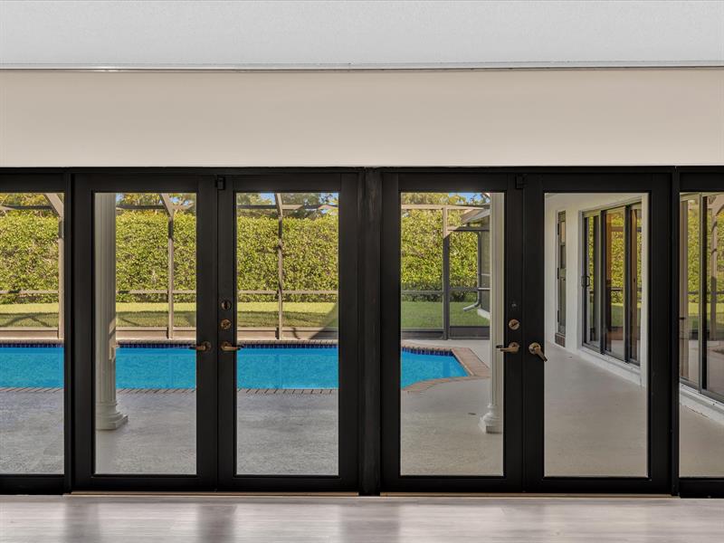 Image 19 of 92 For 1342 100th Dr