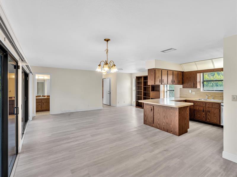 Image 26 of 92 For 1342 100th Dr