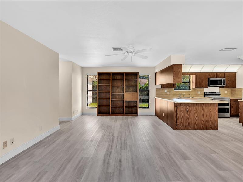 Image 39 of 92 For 1342 100th Dr