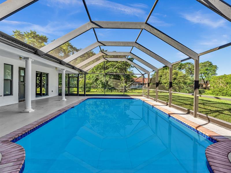 Image 41 of 92 For 1342 100th Dr