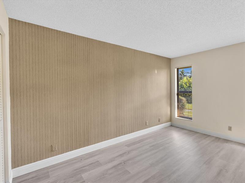 Image 57 of 92 For 1342 100th Dr