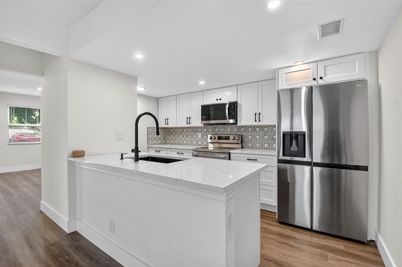 Image 12 of 52 For 5843 Thisledown Ct