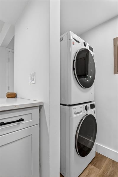 Image 17 of 52 For 5843 Thisledown Ct