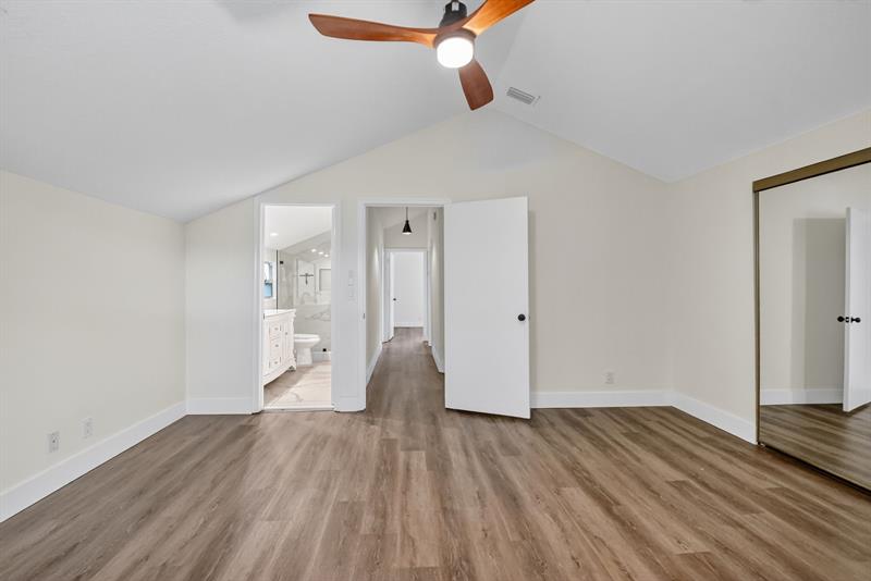 Image 26 of 52 For 5843 Thisledown Ct