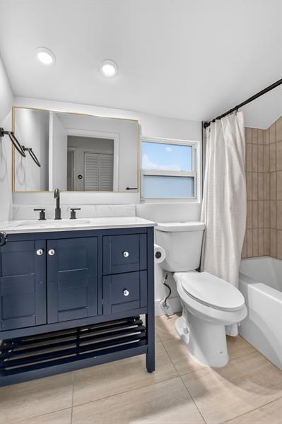 Image 34 of 52 For 5843 Thisledown Ct