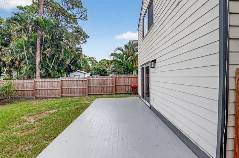 Image 41 of 52 For 5843 Thisledown Ct