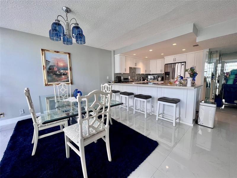 Image 21 of 24 For 2049 Ocean Dr  1108