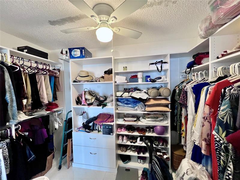 Image 6 of 24 For 2049 Ocean Dr  1108