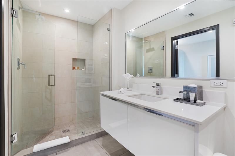 Image 21 of 50 For 777 Ocean Dr  S332