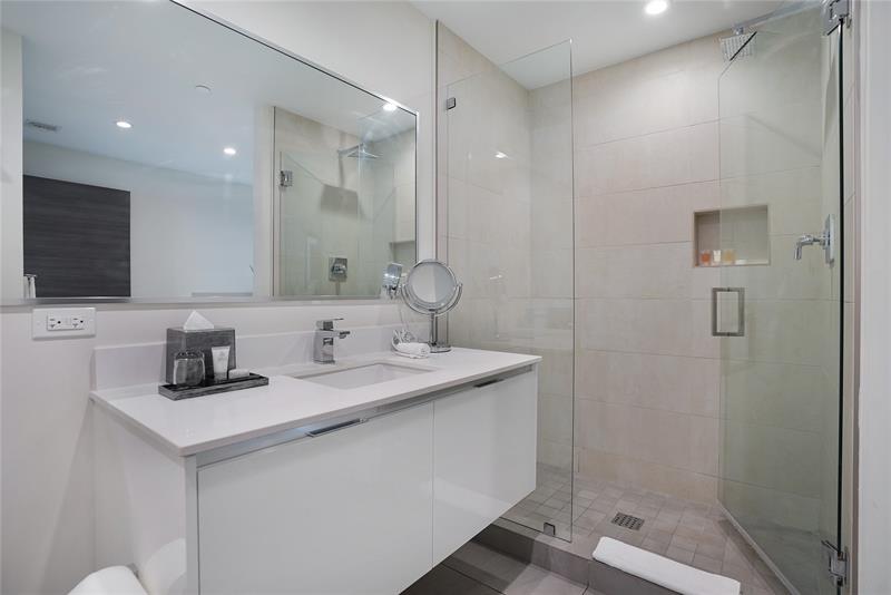Image 23 of 50 For 777 Ocean Dr  S332