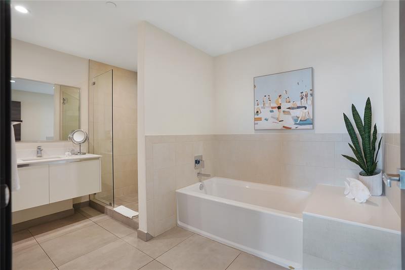 Image 24 of 50 For 777 Ocean Dr  S332