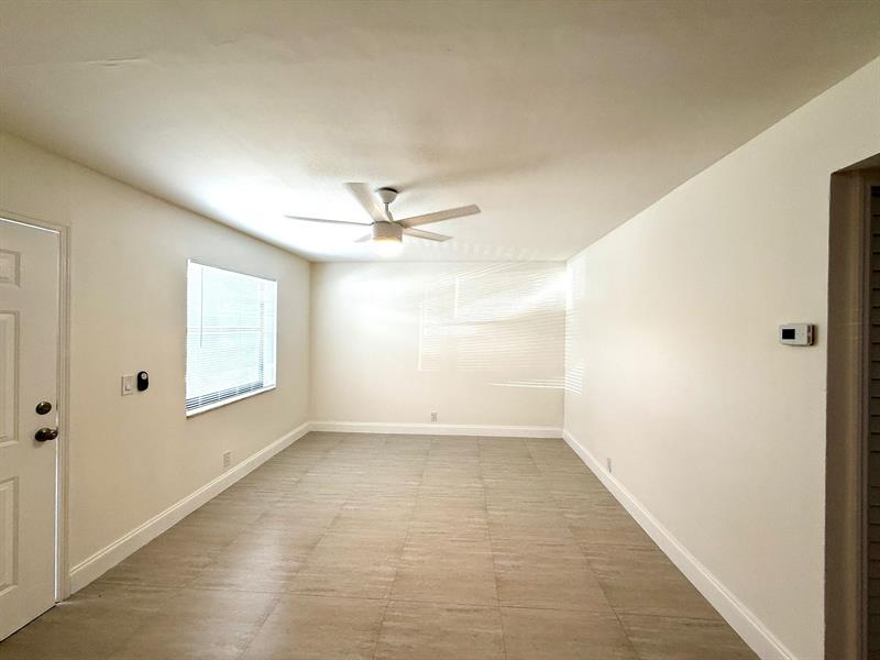 Image 5 of 11 For 607 29th Dr  24
