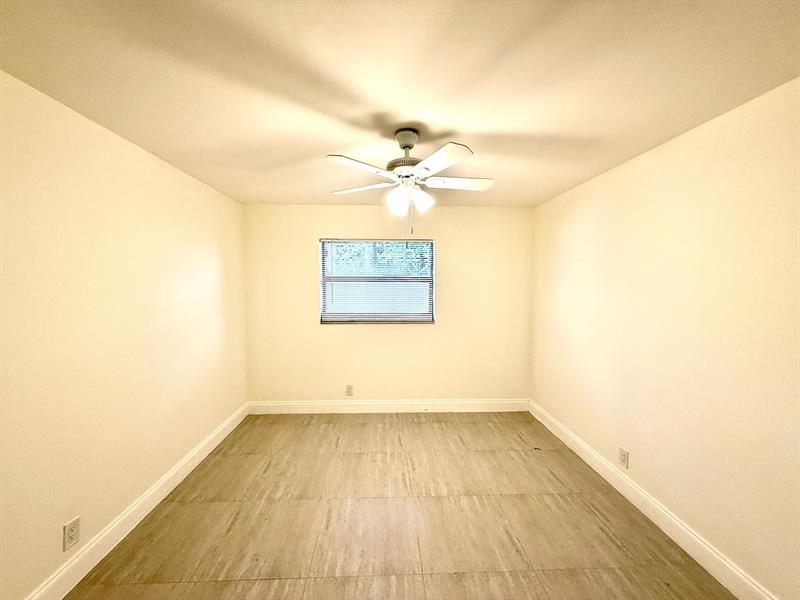 Image 9 of 11 For 607 29th Dr  24