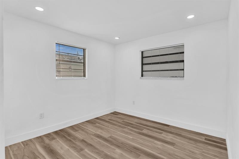 Image 16 of 34 For 5361 Flagler St