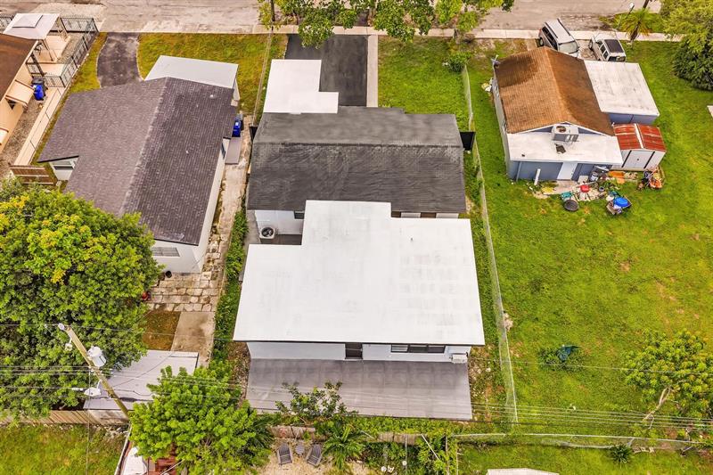 Image 23 of 34 For 5361 Flagler St