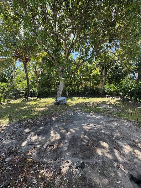 Image 11 of 18 For 1420 198th St