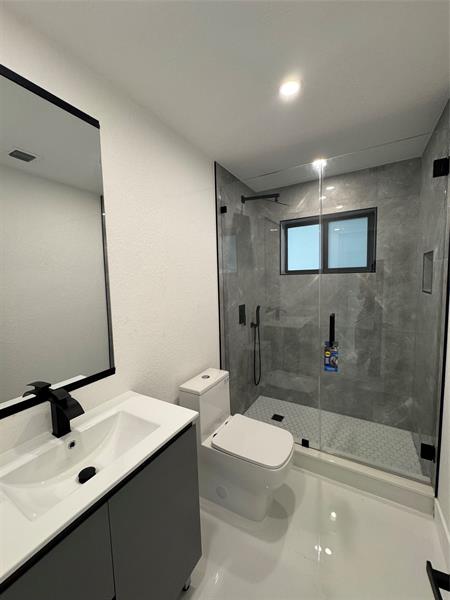 Image 13 of 18 For 1420 198th St