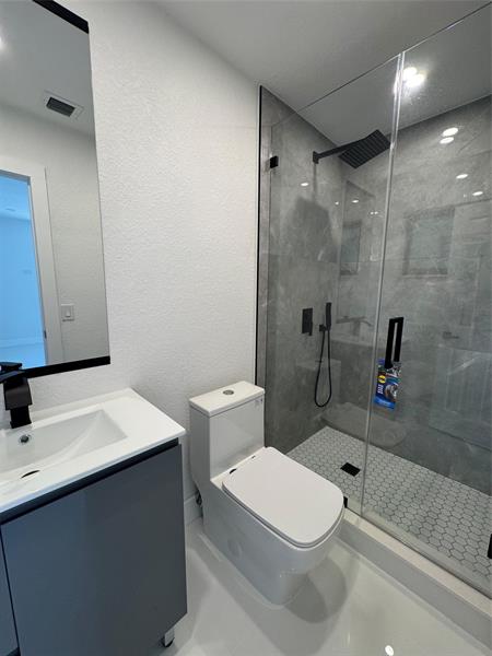 Image 17 of 18 For 1420 198th St