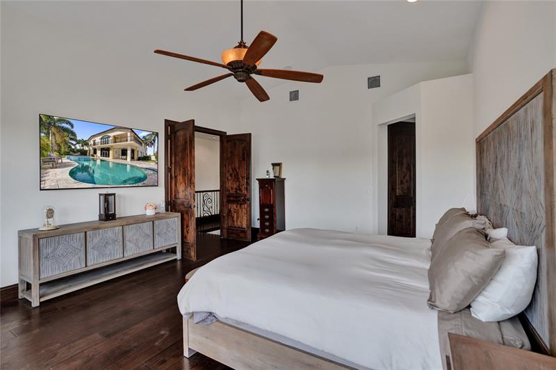 Image 24 of 51 For 4930 27th Ter