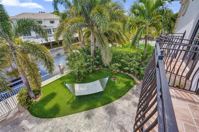 Image 26 of 51 For 4930 27th Ter