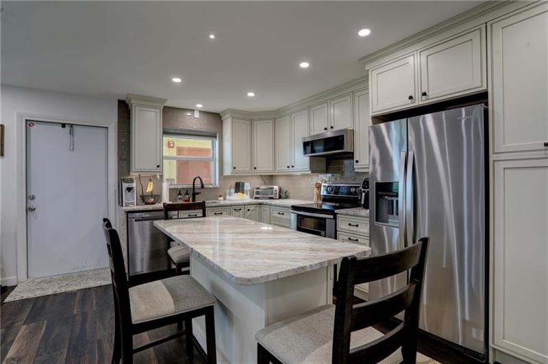 Image 10 of 18 For 2400 10th St