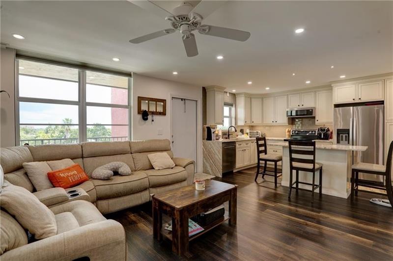 Image 4 of 18 For 2400 10th St