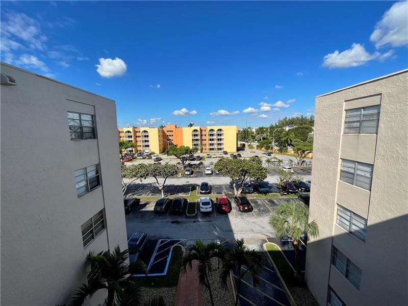 Image 11 of 16 For 6950 186th St  2-510