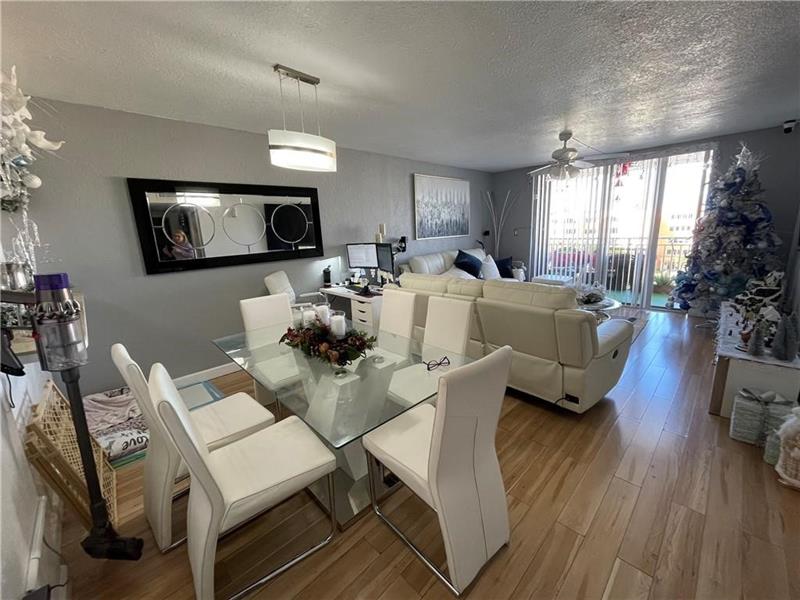 Image 5 of 16 For 6950 186th St  2-510