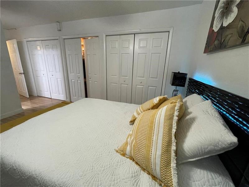 Image 8 of 16 For 6950 186th St  2-510