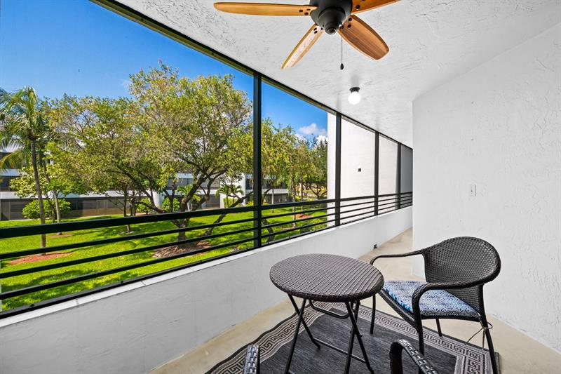 Image 18 of 26 For 1470 Sheridan St  16c