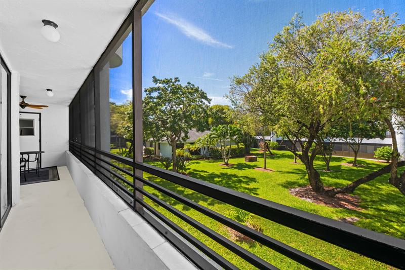 Image 19 of 26 For 1470 Sheridan St  16c