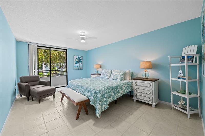 Image 20 of 26 For 1470 Sheridan St  16c