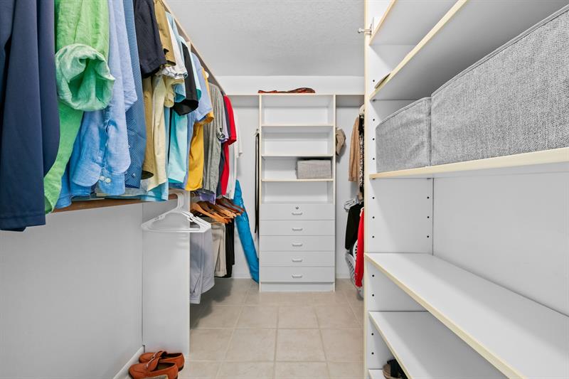 Image 22 of 26 For 1470 Sheridan St  16c