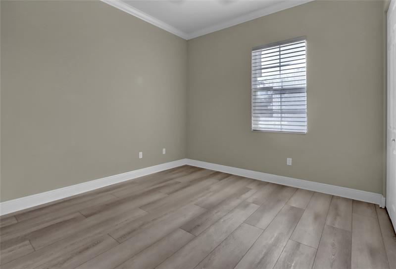 Image 27 of 41 For 14747 Barletta Way