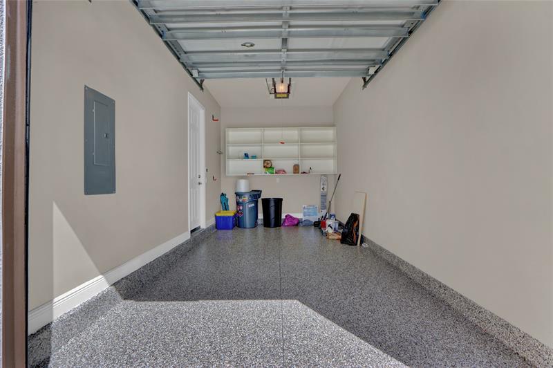 Image 29 of 41 For 14747 Barletta Way