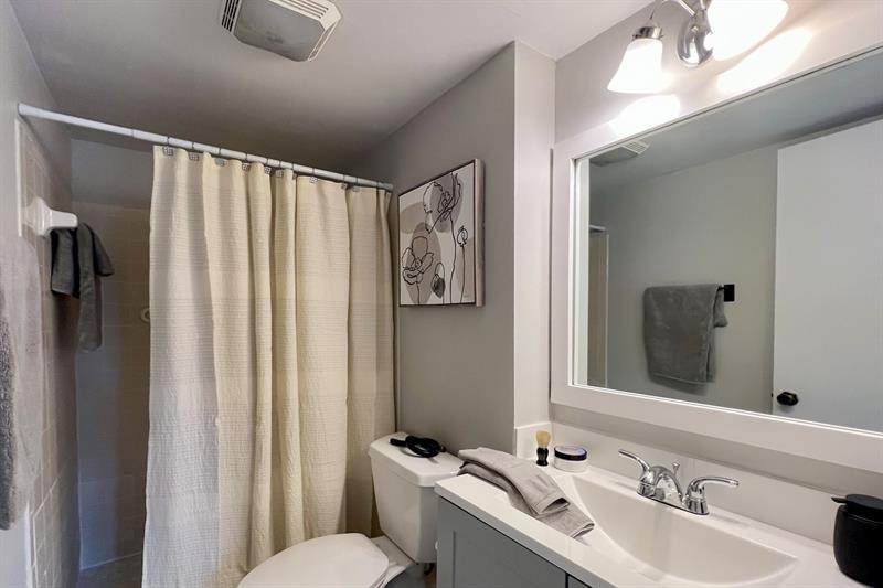 Image 19 of 21 For 2965 8th Ter  203
