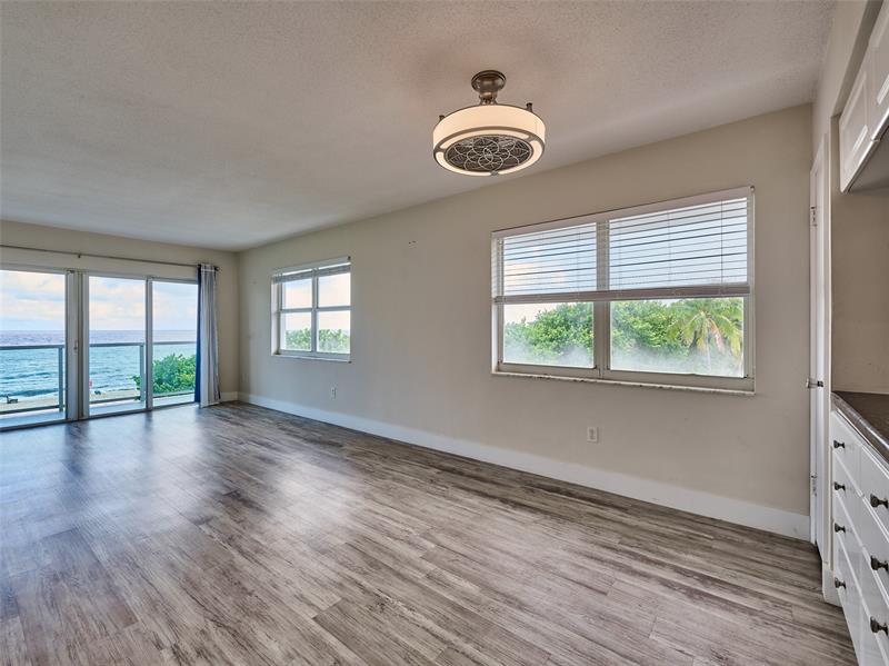 Image 15 of 71 For 1610 Ocean Blvd  304