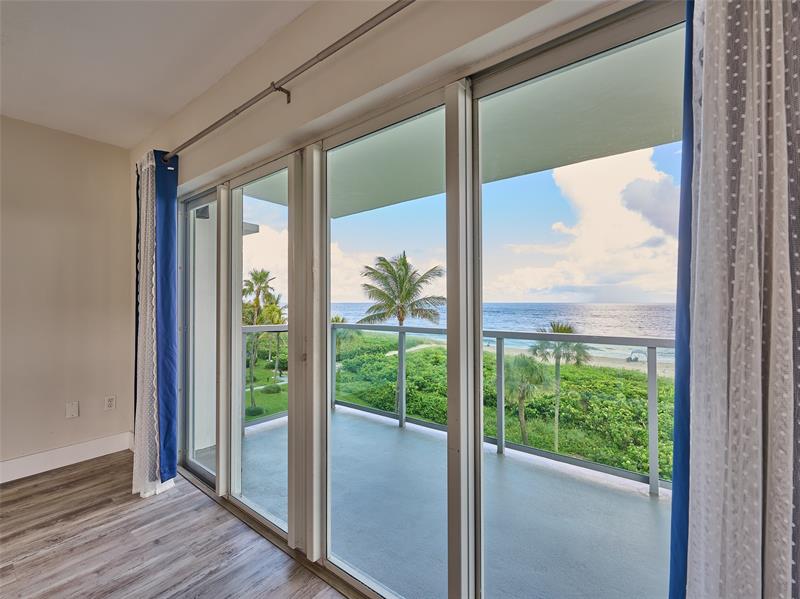 Image 19 of 71 For 1610 Ocean Blvd  304