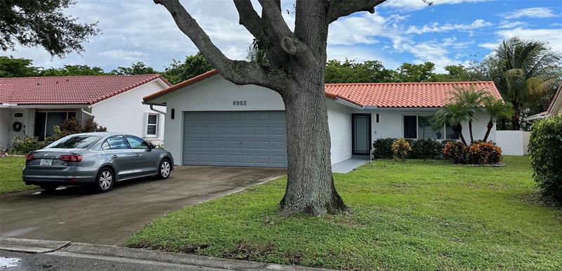 Image 3 of 51 For 8952 25th Ct