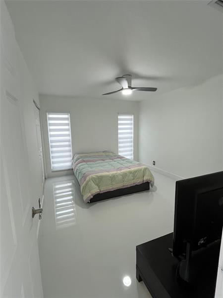 Image 30 of 51 For 8952 25th Ct
