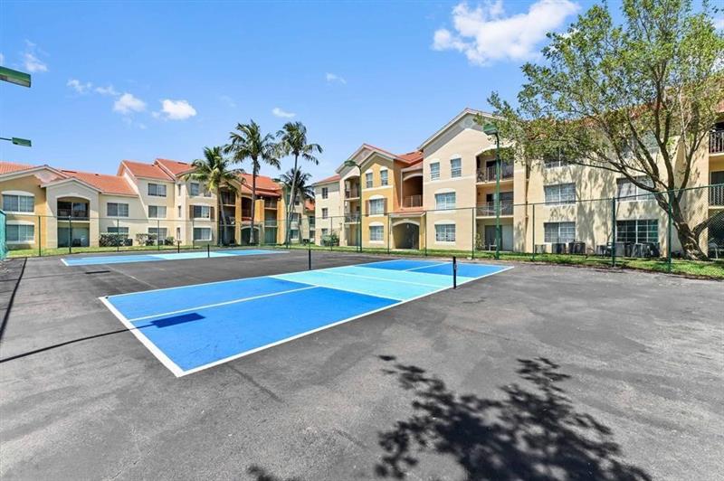 Image 6 of 20 For 4101 San Marino Blvd  108