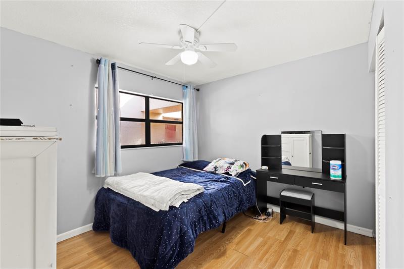 Image 11 of 23 For 3199 Foxcroft Rd  304