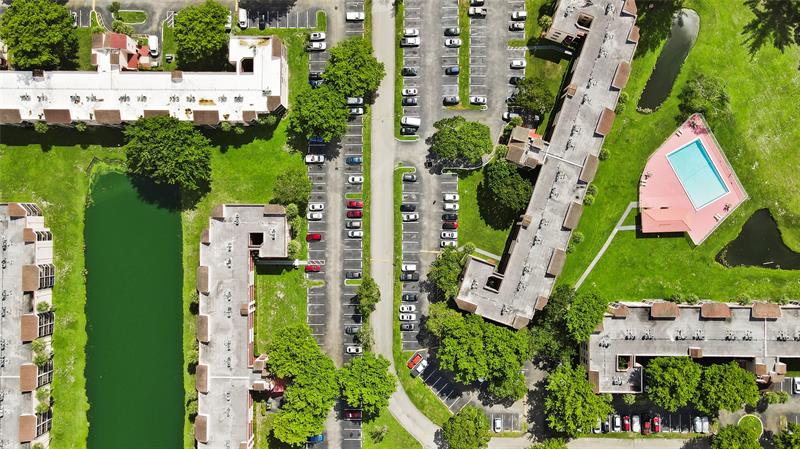 Image 22 of 23 For 3199 Foxcroft Rd  304