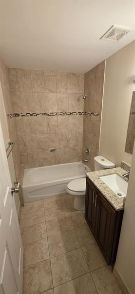 Image 3 of 3 For 1940 4th Ct  14