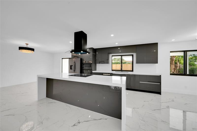 Image 5 of 41 For 7301 13th Ct