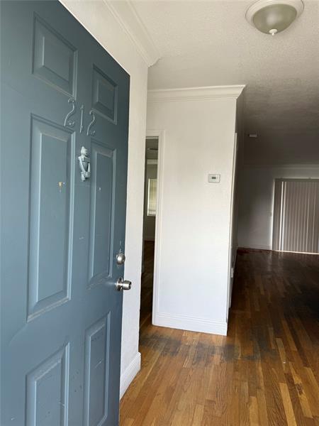 Image 4 of 6 For 940 170th St  212